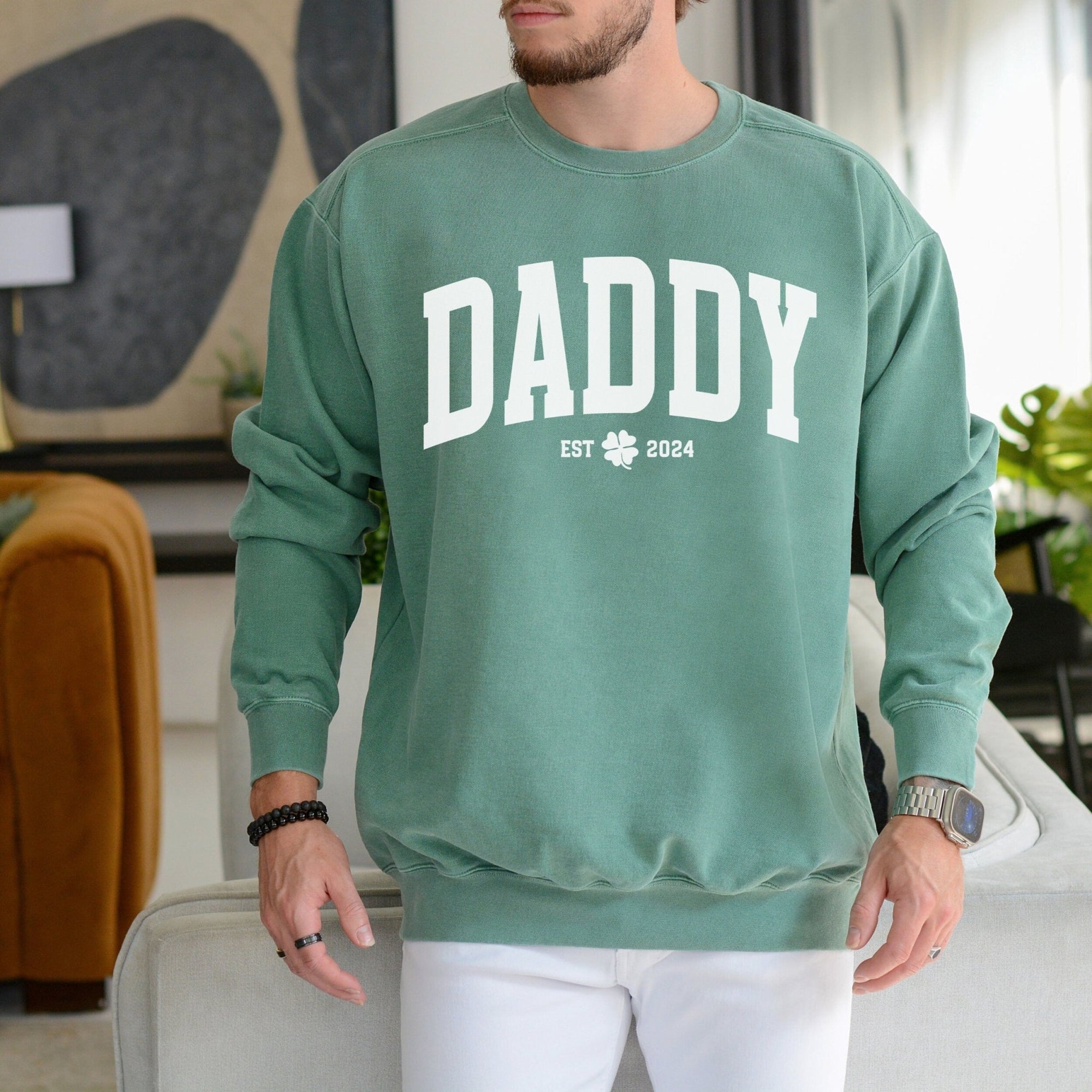 Custom Mama Daddy Est Year St Patrick's Day Sweatshirt - Mod Reveals