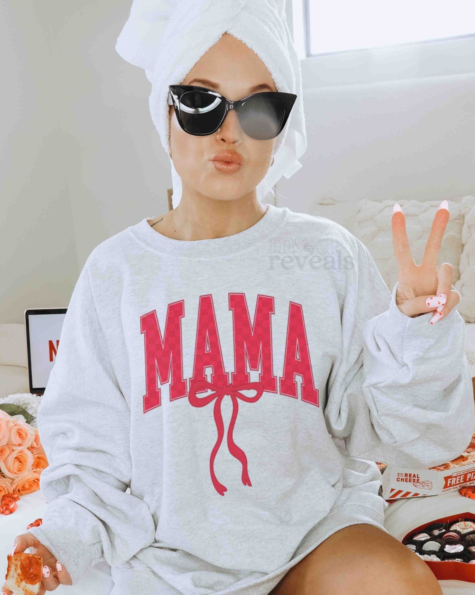 Valentine Mama Bow Sweatshirt - Mod Reveals